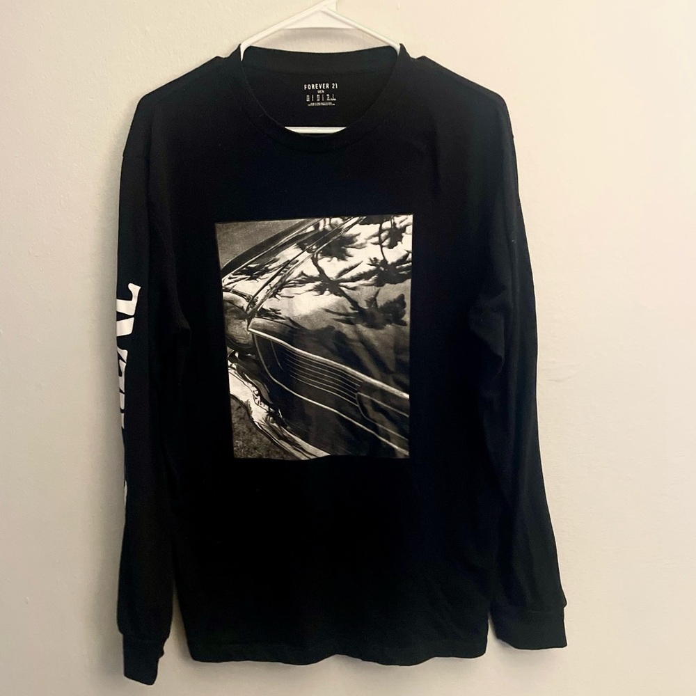 Men’s long sleeve shirt